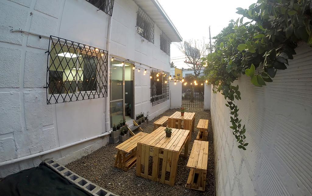 Blackpine Hostel Medellín Exterior foto